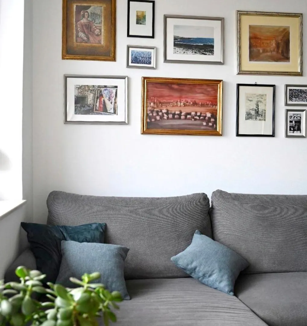 Eva'S Apartment